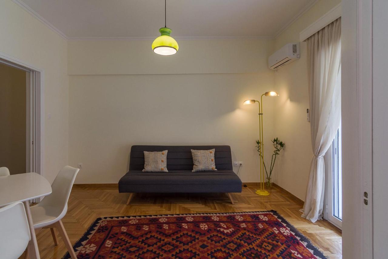 Bright And Spacious 2-Bedrooms Apartment In เอเธนส์ ภายนอก รูปภาพ