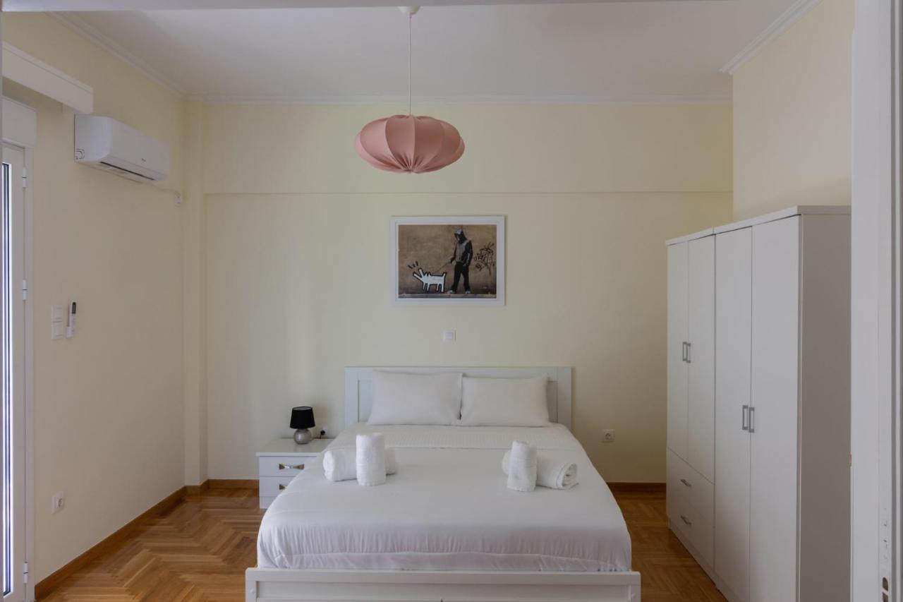 Bright And Spacious 2-Bedrooms Apartment In เอเธนส์ ภายนอก รูปภาพ